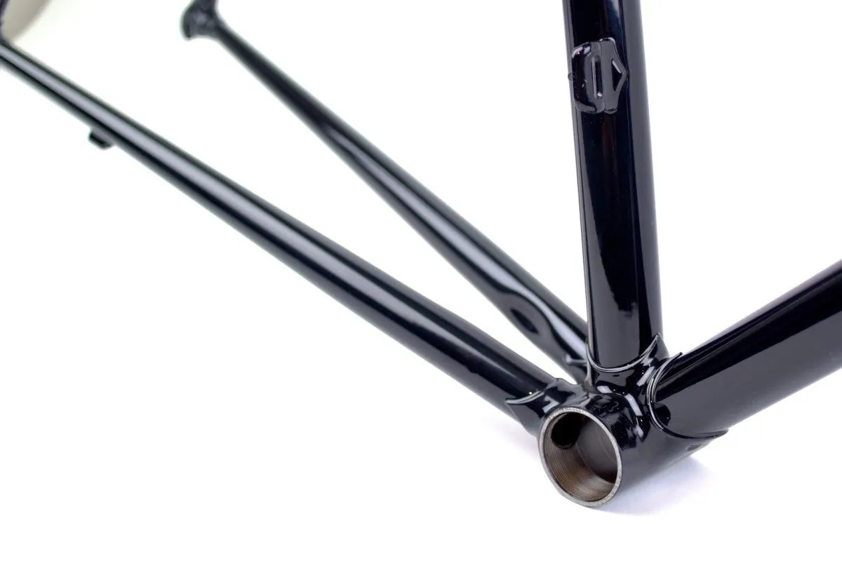 BLACKCAT BICYCLES Smooth Road Frame Set / Black Stripes 54