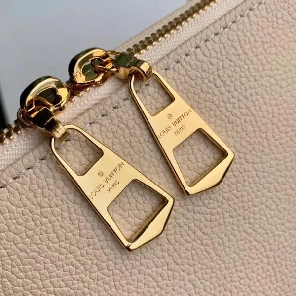 V Tote Bb Monogram Empreinte Leather M44455 Pink/creme Beige 2019 Collection